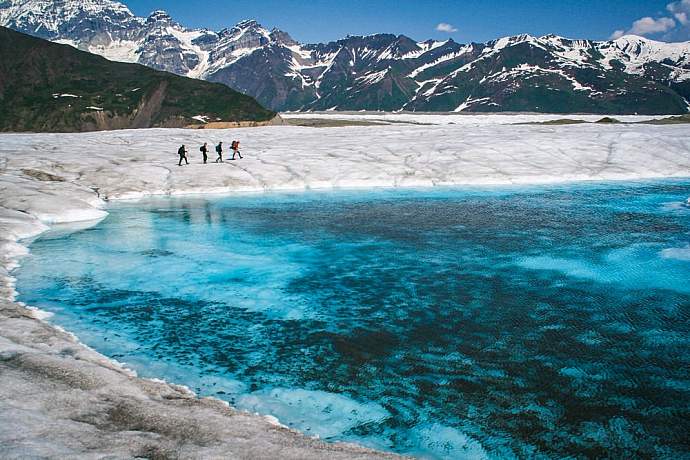 glacier-trek-the-root-glacier-kennicott-wilderness-guides