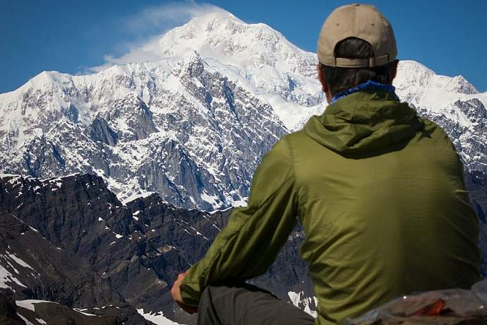 camp-at-backside-glacier-lake-in-denali-national-park-alaska-alpine-adventures