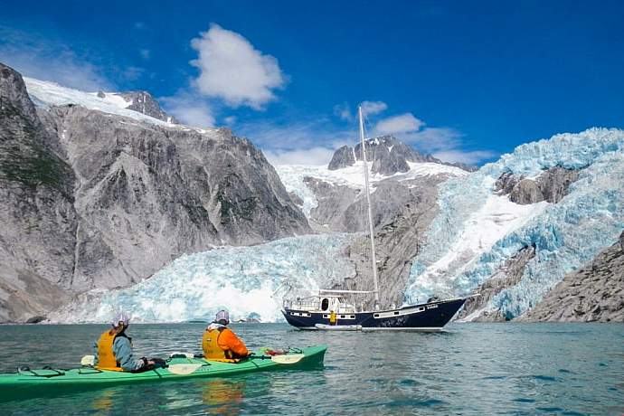 kayak-and-sail-through-kenai-fjords-kayak-adventures-worldwide