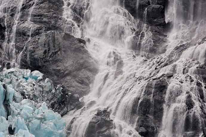blackstone-glacier-via-day-cruise-alaska-photo-treks