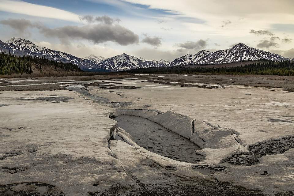 Alaska in May Weather, Things to Do & What to Wear