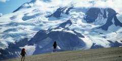 backpack-katmai-national-park-alaska-alpine-adventures