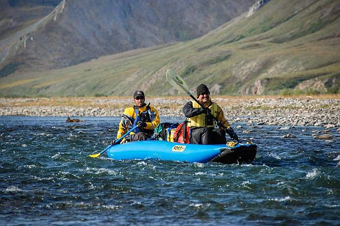 paddle-an-arctic-river-Kongakut-Alaska-Alpine-Adventures