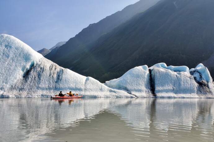 VALDEZ Glacier Lake Anadyr image2