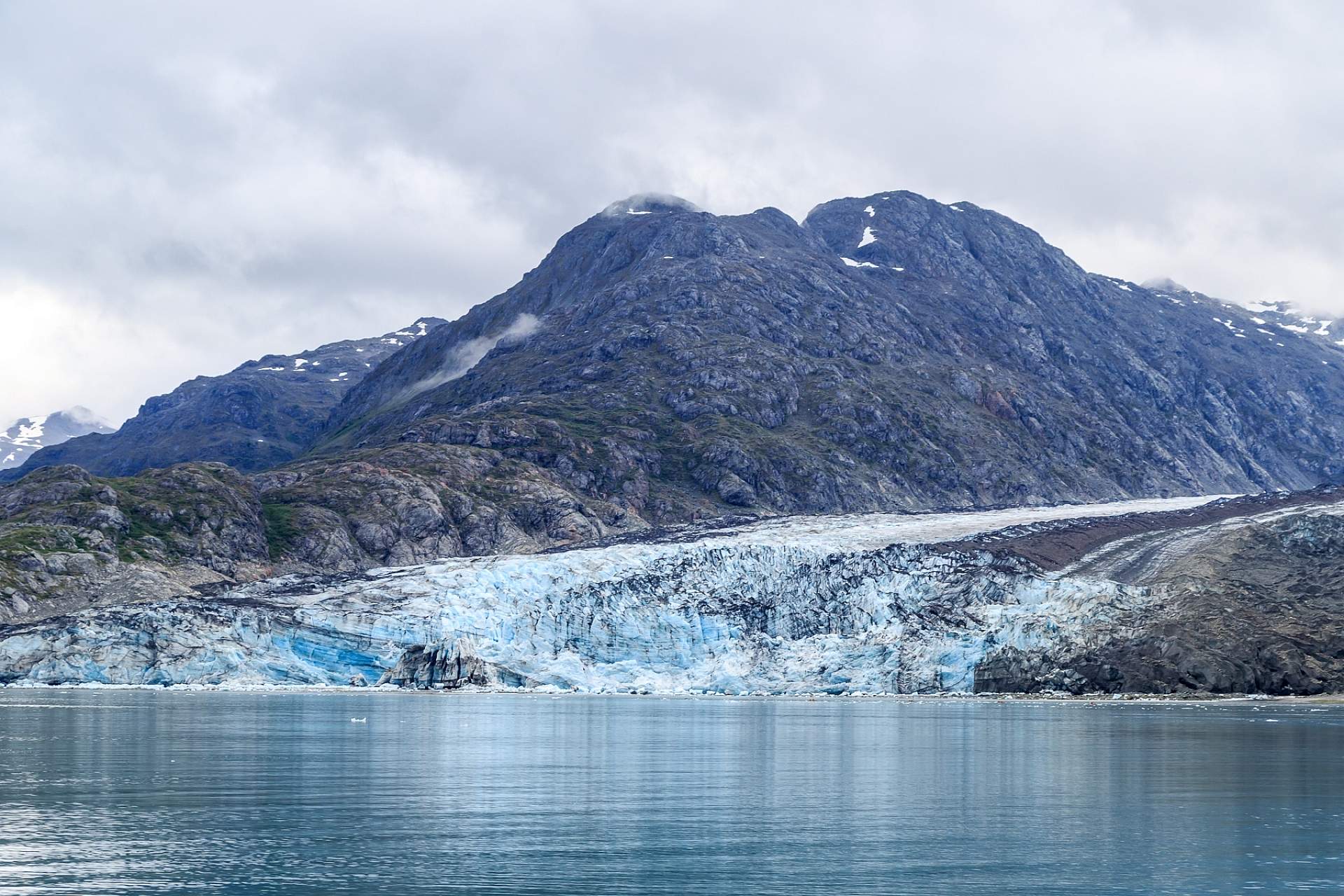 View of a tidewater glacier in Glacier Bay National Park