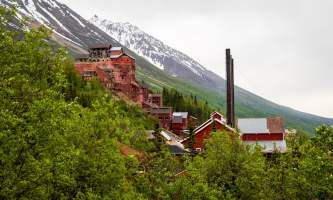 National Parks Photos Alexyn Scheller Wrangell St Elias National Park Kennicot 1