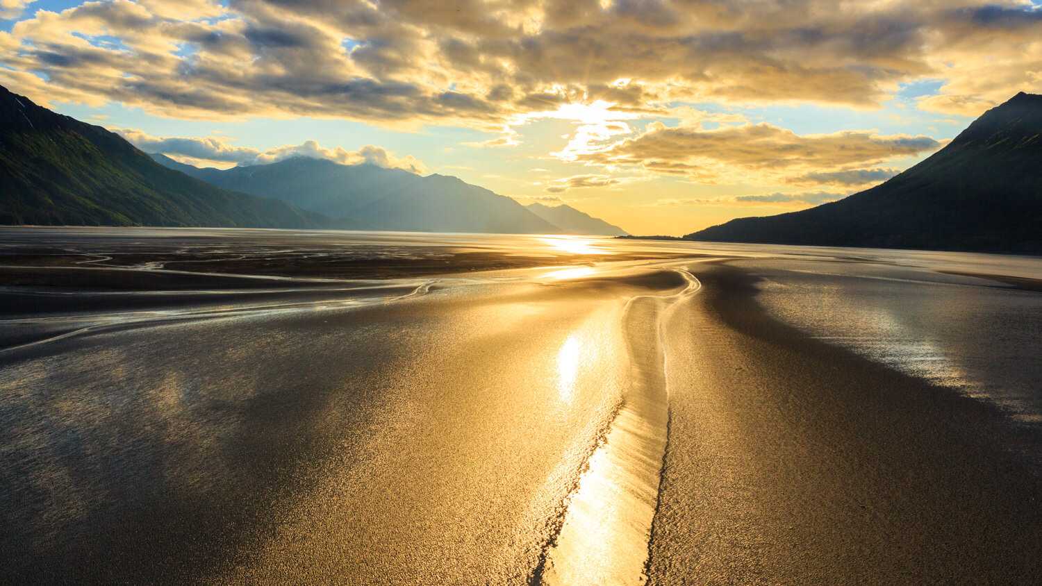 Turnagain Arm: Anchorage to Girdwood