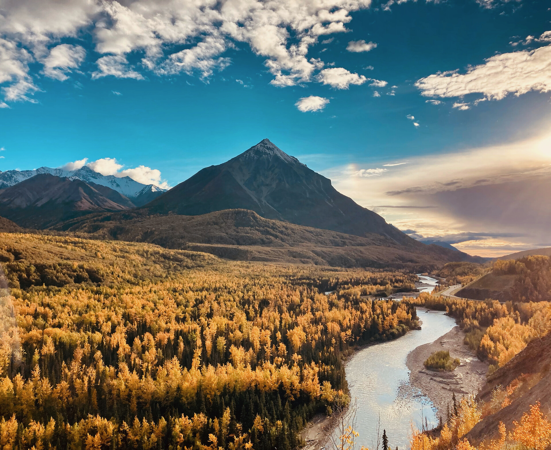 Glenn Highway: Anchorage to the Matanuska Glacier or Glennallen