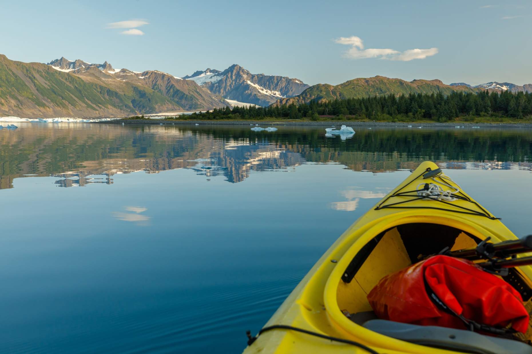 Jeff Schultz Kayaking Bear Glacier 190729 5 F2537