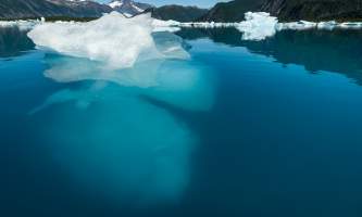 Jeff Schultz Kayaking Bear Glacier 190729 5 F2958