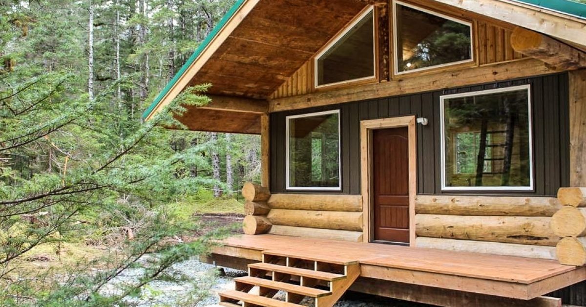 https://uploads.alaska.org/blog/building-johnson-bay-lodge/_1200x630_crop_center-center_82_none/Johnston-Bay-Lodge-Jordan-Pond-Finished-Chalet-IMG_3746-copy.jpg?mtime=1617036505