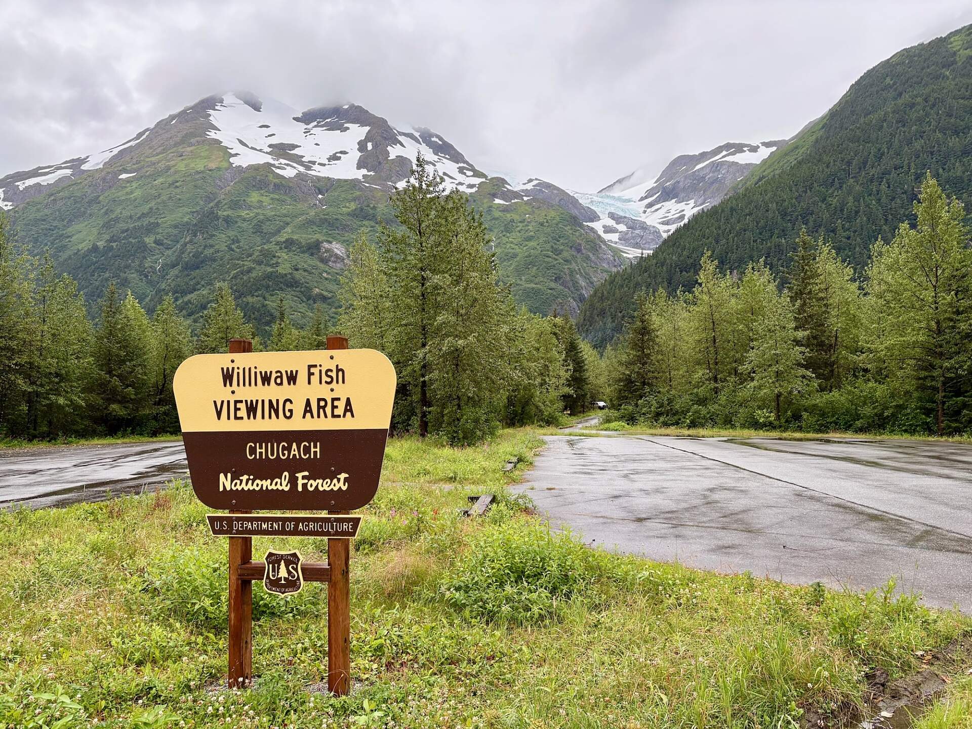 View of the parking area for the Williwaw Fish Viewing Platform, just steps from the Williwaw Campground