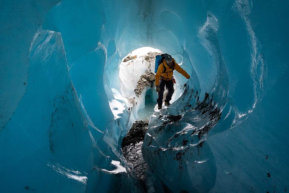 Moving through ice caves