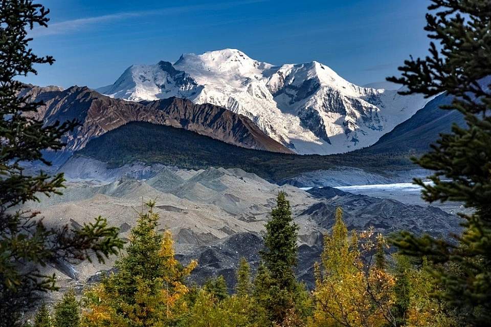 17 A1780 ZEN N 18x12 The Glacier at Kennicott alaska untitled