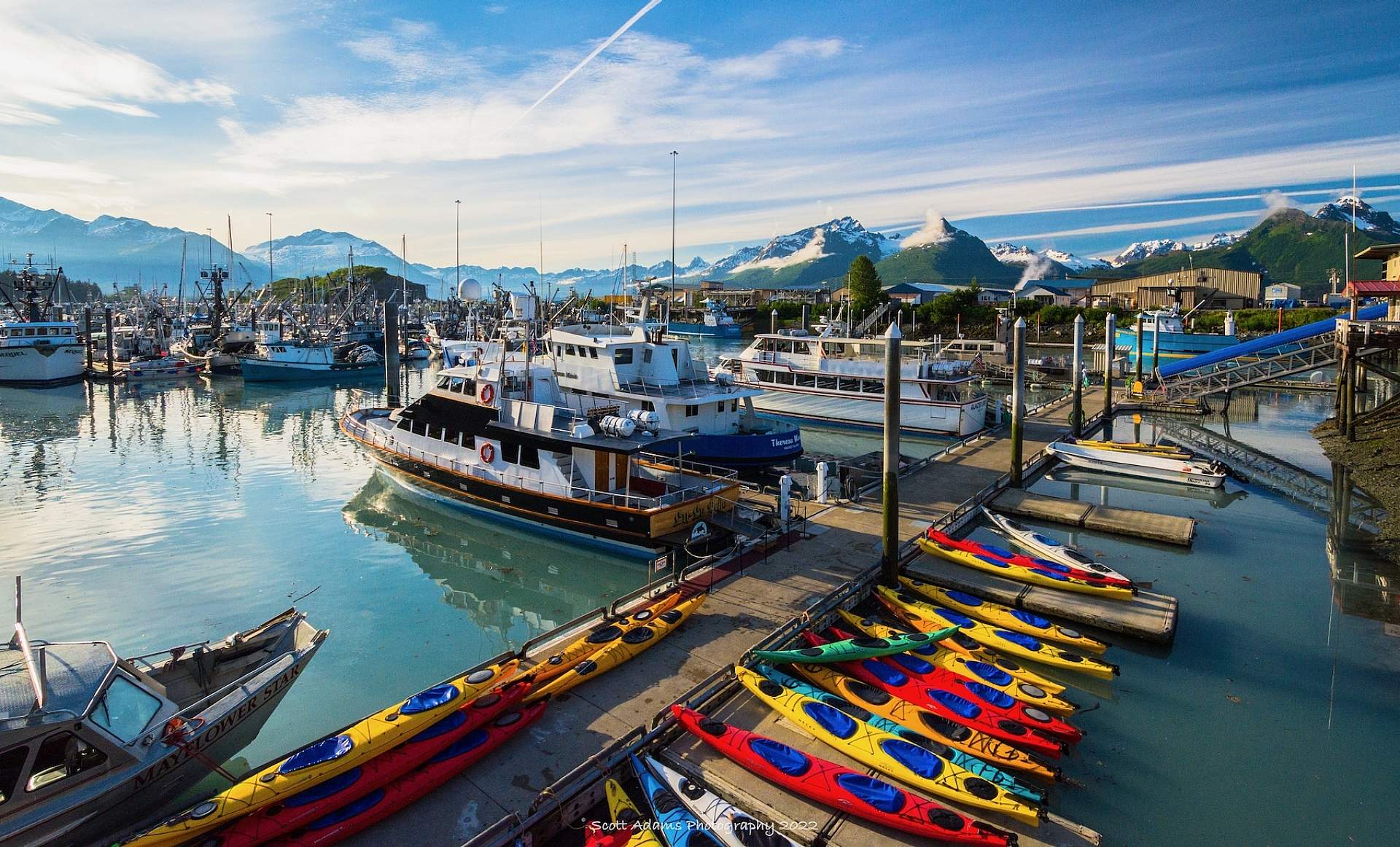 Boats and kayaks in the Valdez boat harbor