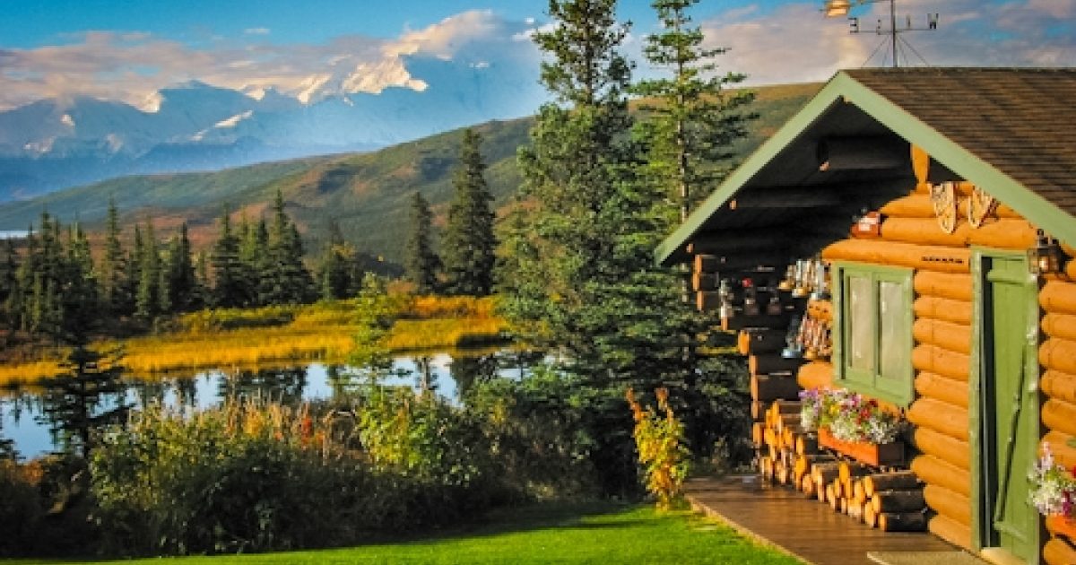 Denali Lodging Kantishna or Denali Park Entrance?