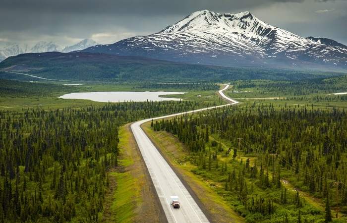 Ultimate-alaska-road-map-book