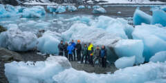 Gondwana Ecotours Whales Waterfalls D4 Guests at Glacier Bay National Park Kirsten Marquez