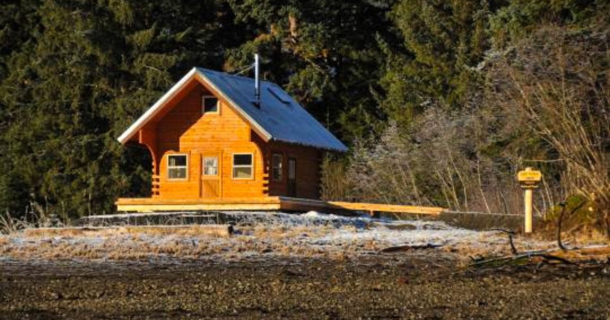 Eight Fathom Cabin Public Use Cabin