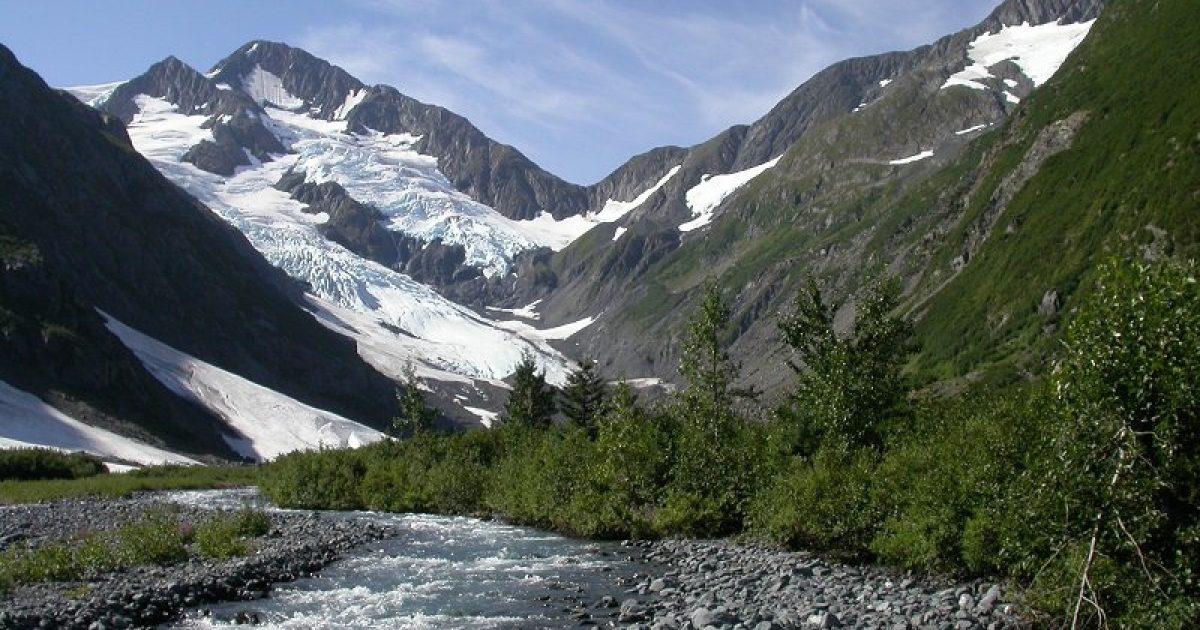Byron Glacier