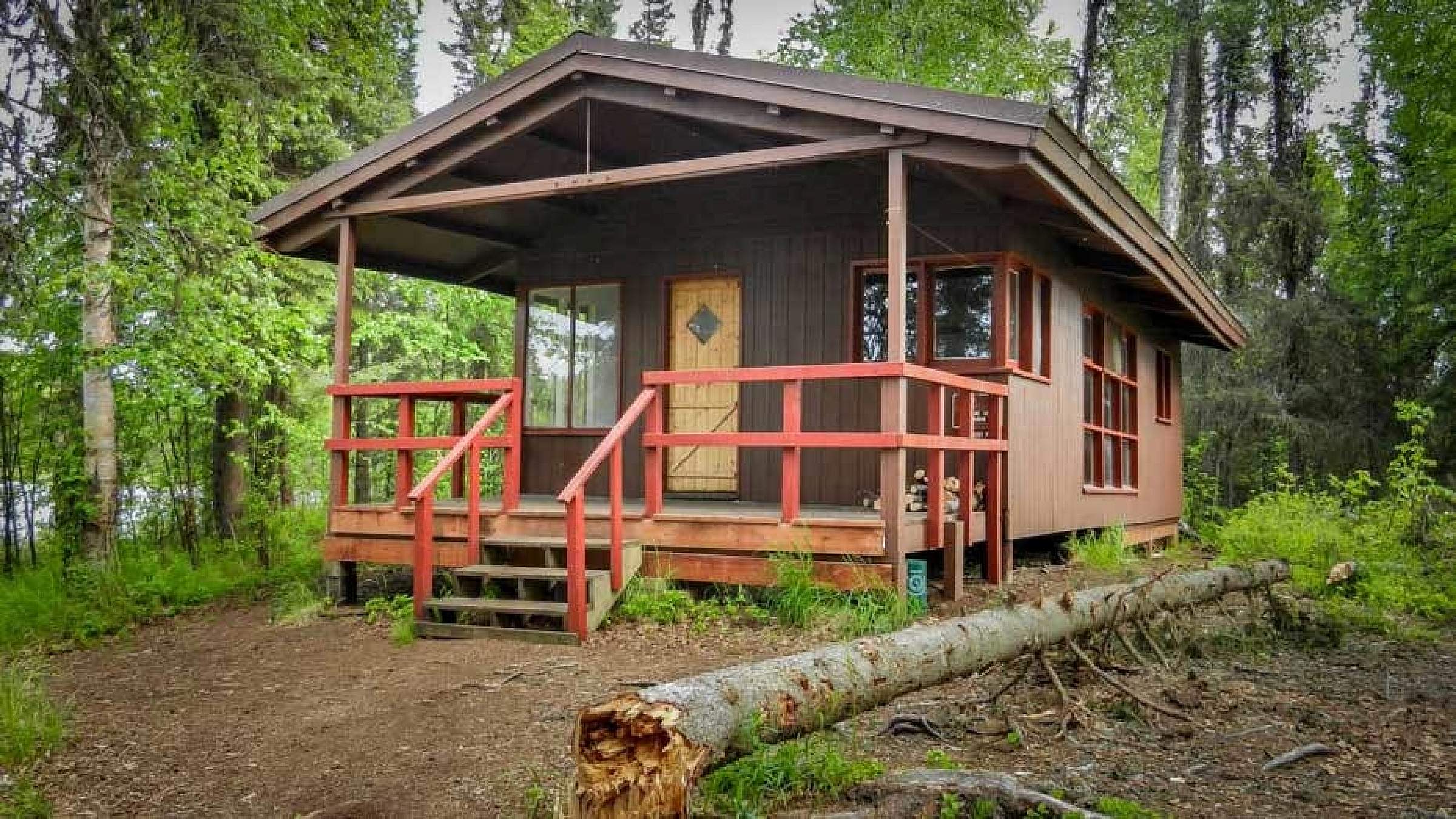 Red Shirt Lake Cabin is a 20-by-24 well-maintained cabin with sleeping space for up to 7