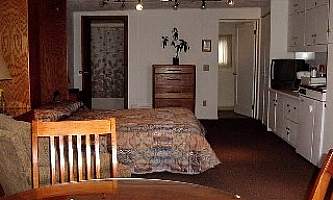 Driftwood-Inn-01-n4yuvy