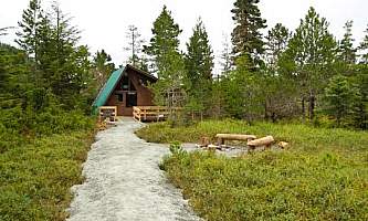 Kah sheets lake cabin 02 muiwz6