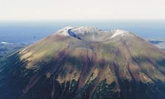 Mt-Edgecumbe-Trail-01-mvi5bx