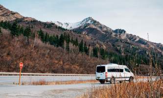 Alaska 4x4 rental 49th state supply van5 pgp6nr