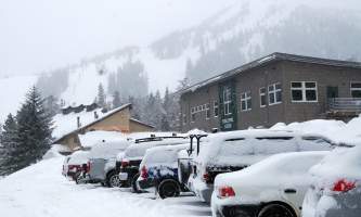 Eagle-crest-ski-area DSC03708_looking_at_porcupine_lodge_john_erben-os7wel