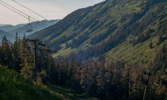 Eagle-crest-ski-area EC_Summer Hike_v_1_looking_at_the_Black_Bear_Chair_Jeremy_Lavender-os7wi7