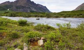 Landmark-gap-lake-trail-north-denali-highway-816A3524-o9f4sn