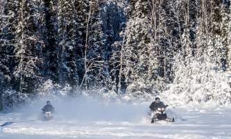Snowmobiling 2 sleds in open p5hybm