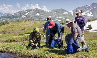 Ultimate-alaska-adventure-19-Wilderness_Hiking_from_KBL-pdvulv