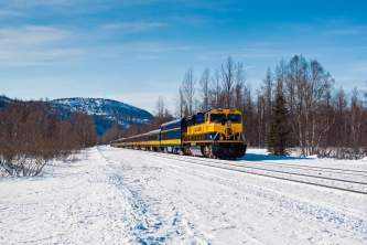 Aurora winter train glenn aronwits pg2vaq
