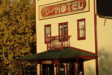 McCarthy Lodge & Ma Johnson's Hotel