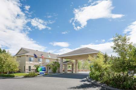 Holiday Inn Express Anchorage Airport