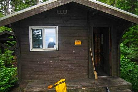 Paulson Bay Cabin