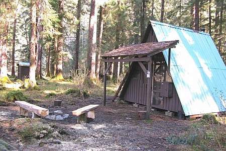 Redoubt Lake Cabin