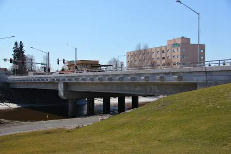 Veteran's Memorial Bridge