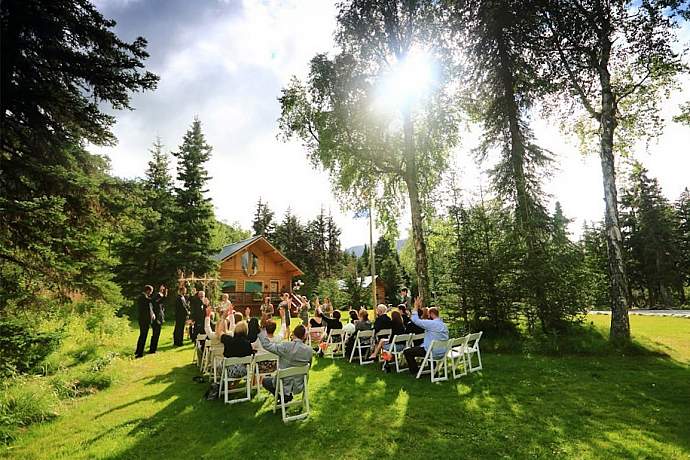 Weddings-alaska-heavenly-lodge-chugach-peaks-photography-2-p0jnyy