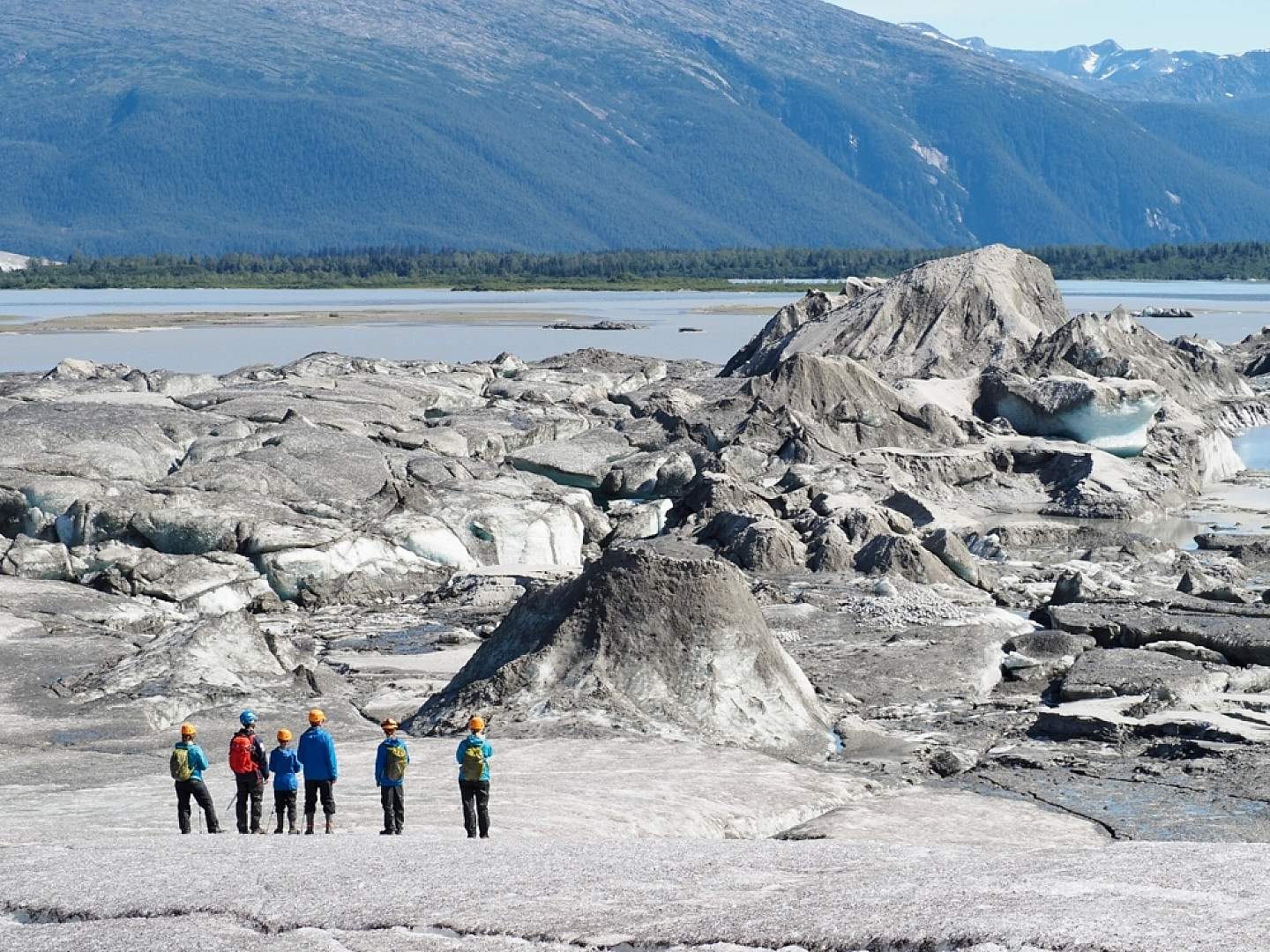 The ultimate Alaskan adventure flightseeing, hiking, and packrafting!