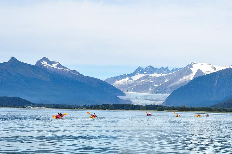 Paddle with views of the Mendenhall Glacier