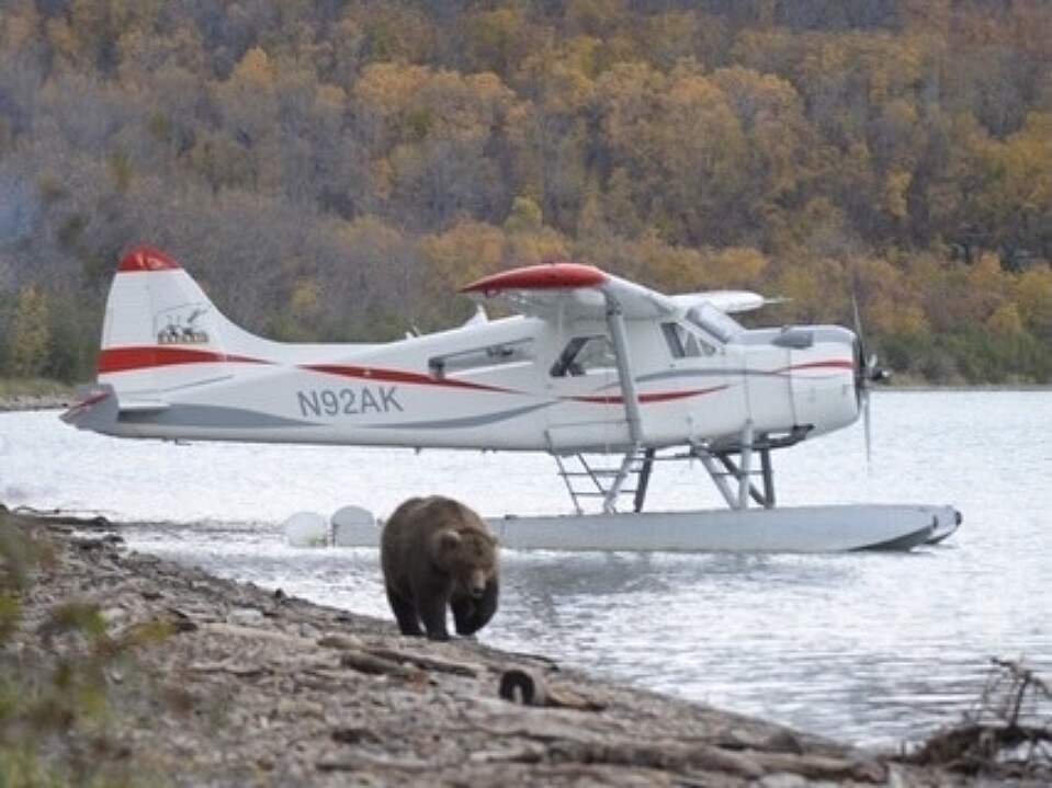 Alaska ultimate safaris floatplane 1
