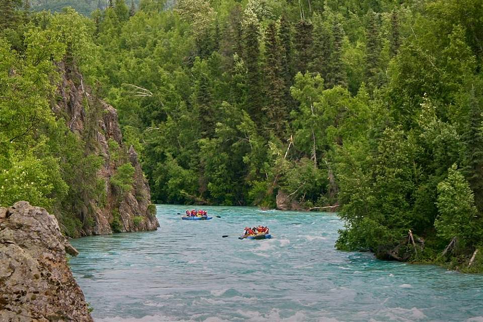Float the glacially fed, turquoise Kenai River. Choose the 2-hour or 7-hour journey.