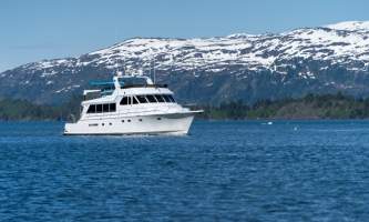 Alaskan luxury cruises Seamistfrontquarter