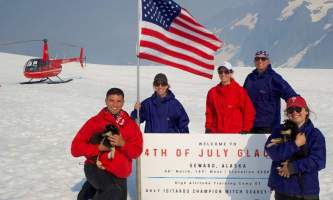 Alpine air dog sledding Alpine Air Dog Sledding Family Seward PC Taylor Hutchins2019