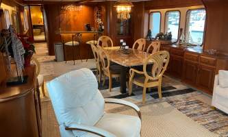 Dining forward Chrystal Rozander alaska bear paw charters sitka