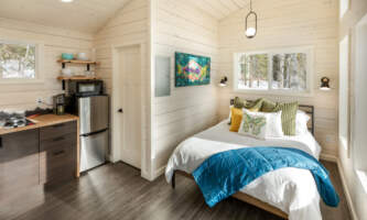 Bluewater basecamp bashful interior horz Winteralaska org untitled