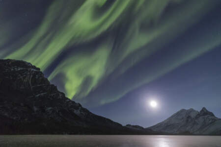 Discovery voyages hugh rose ROS18 4222523 Arctic Aurora Prince William Soundalaska org untitled